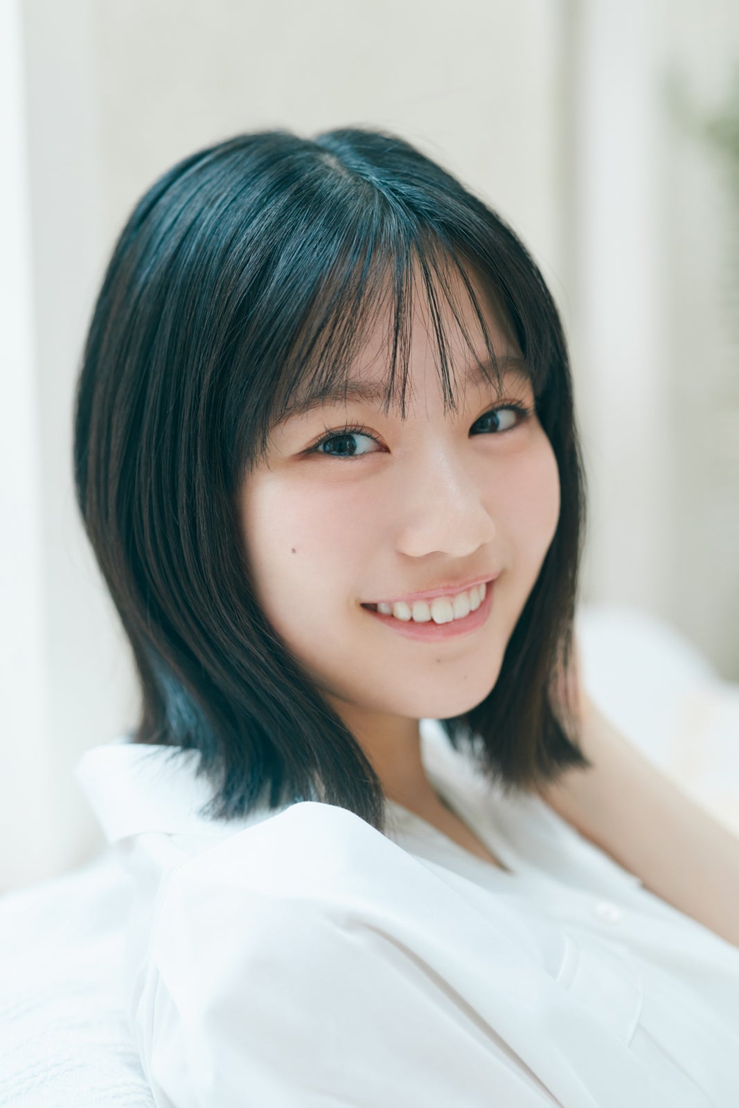 乃木坂46増田三莉音の撮り下ろしグラビア公開「6期生グラビア Nogizaka Colors」第9弾