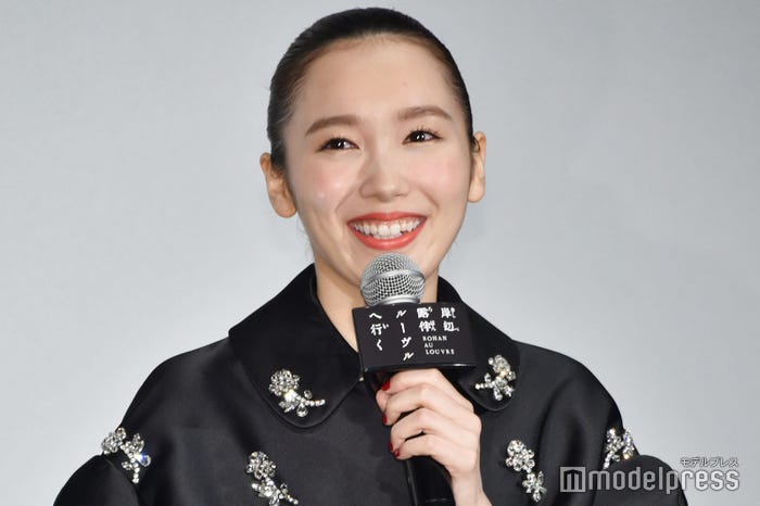 飯豊まりえ(C)モデルプレス