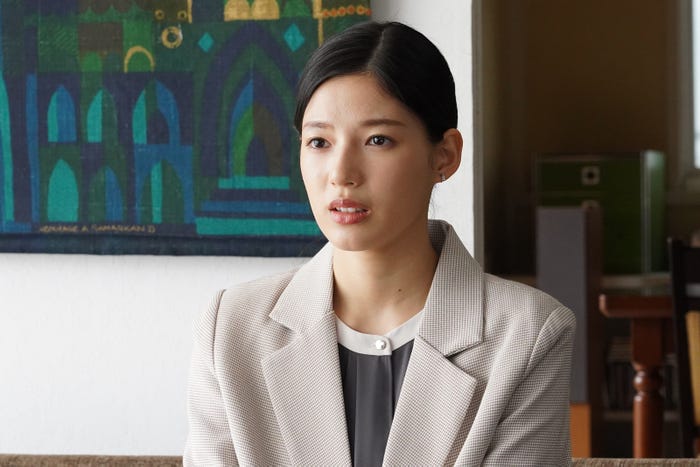 石井杏奈「トクメイ!警視庁特別会計係」最終話より(C)カンテレ