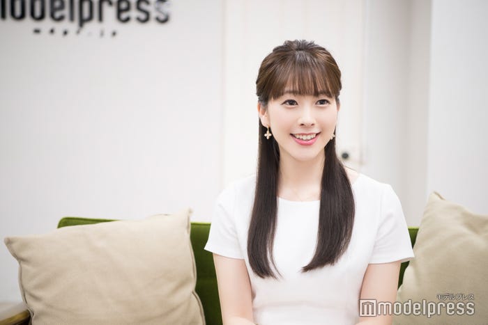 三上真奈アナウンサー(C)モデルプレス