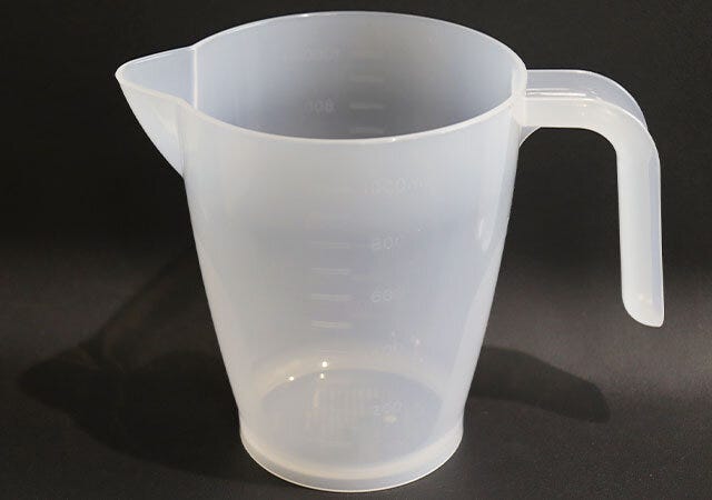 ダイソーのおすすめ万能メジャーカップ（1L）