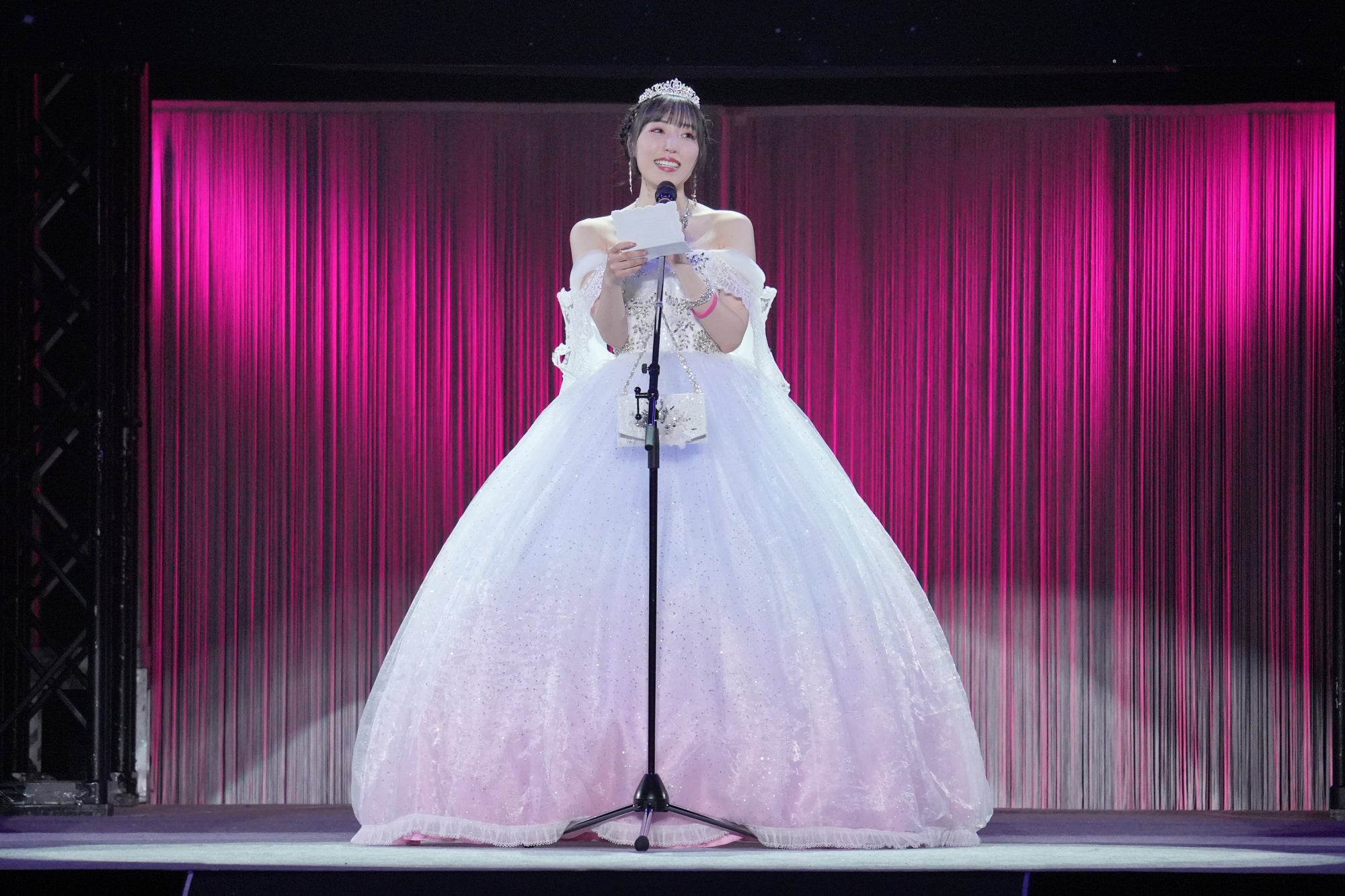 モーニング娘 生写真 ハロプロ 工藤遥 卒業 譜久村聖 小田さくら 牧野真莉愛 駿河屋 -<中古>モーニング娘。'17/集合(3人)/全身・セクシー
