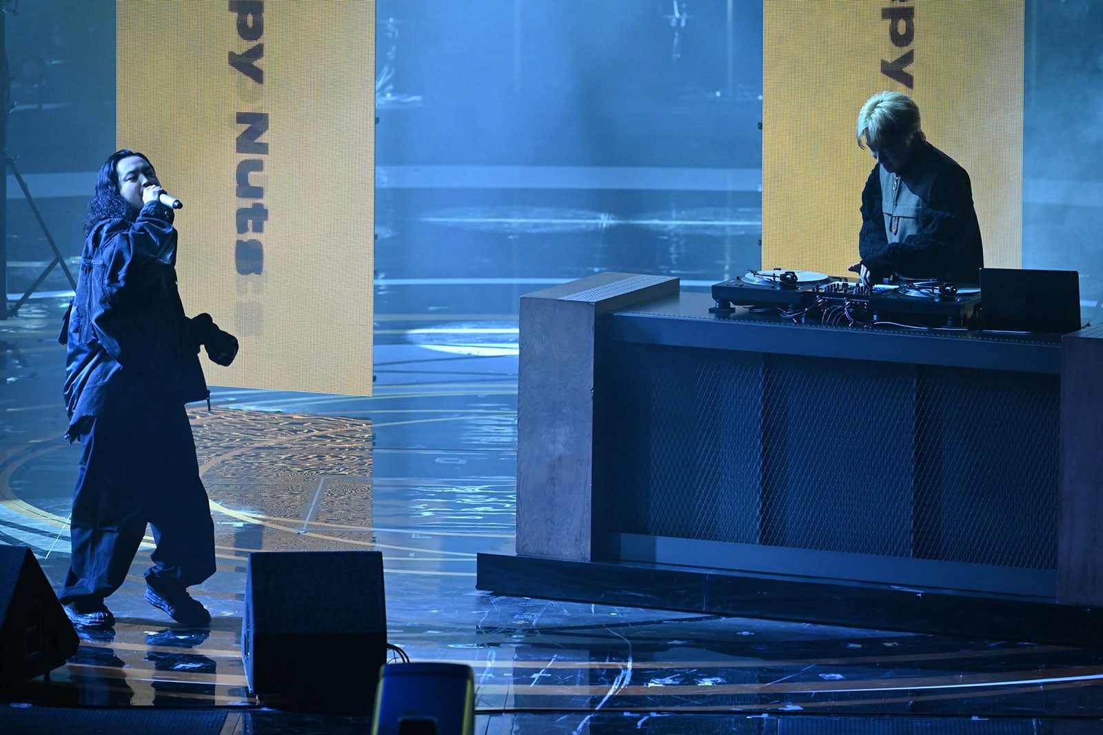 Creepy Nuts（提供写真）