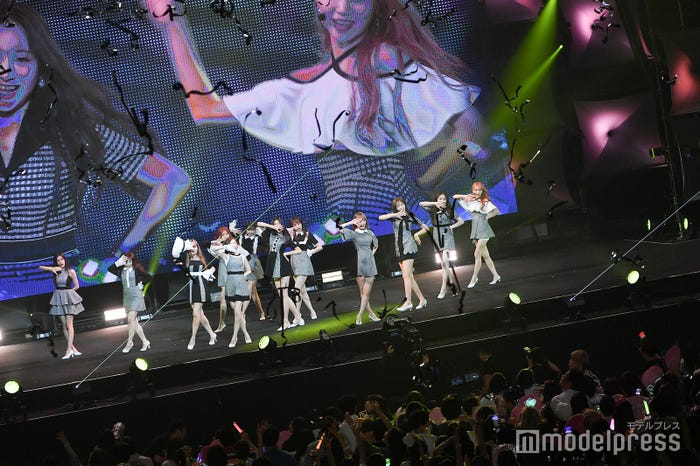 IZ*ONE (C)モデルプレス