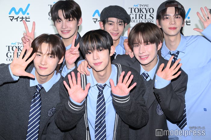 (上段左から)JIHOON、HANJIN、SHINYU(下段左から)YOUNGJAE、DOHOON、KYUNGMIN/TWS(C)モデルプレス