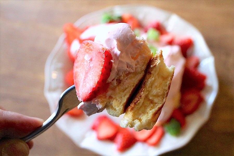 福カフェ 「ストロベリーポップクリームパンケーキ」(1,280円)_4