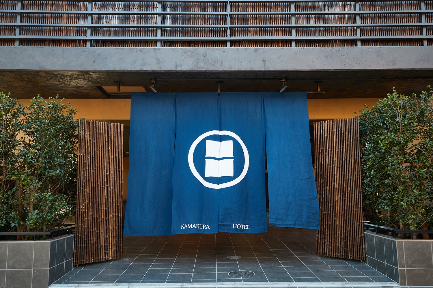 鎌倉「カマクラホテル」“お茶”サウナや星空グランピング、和酒バーを完備