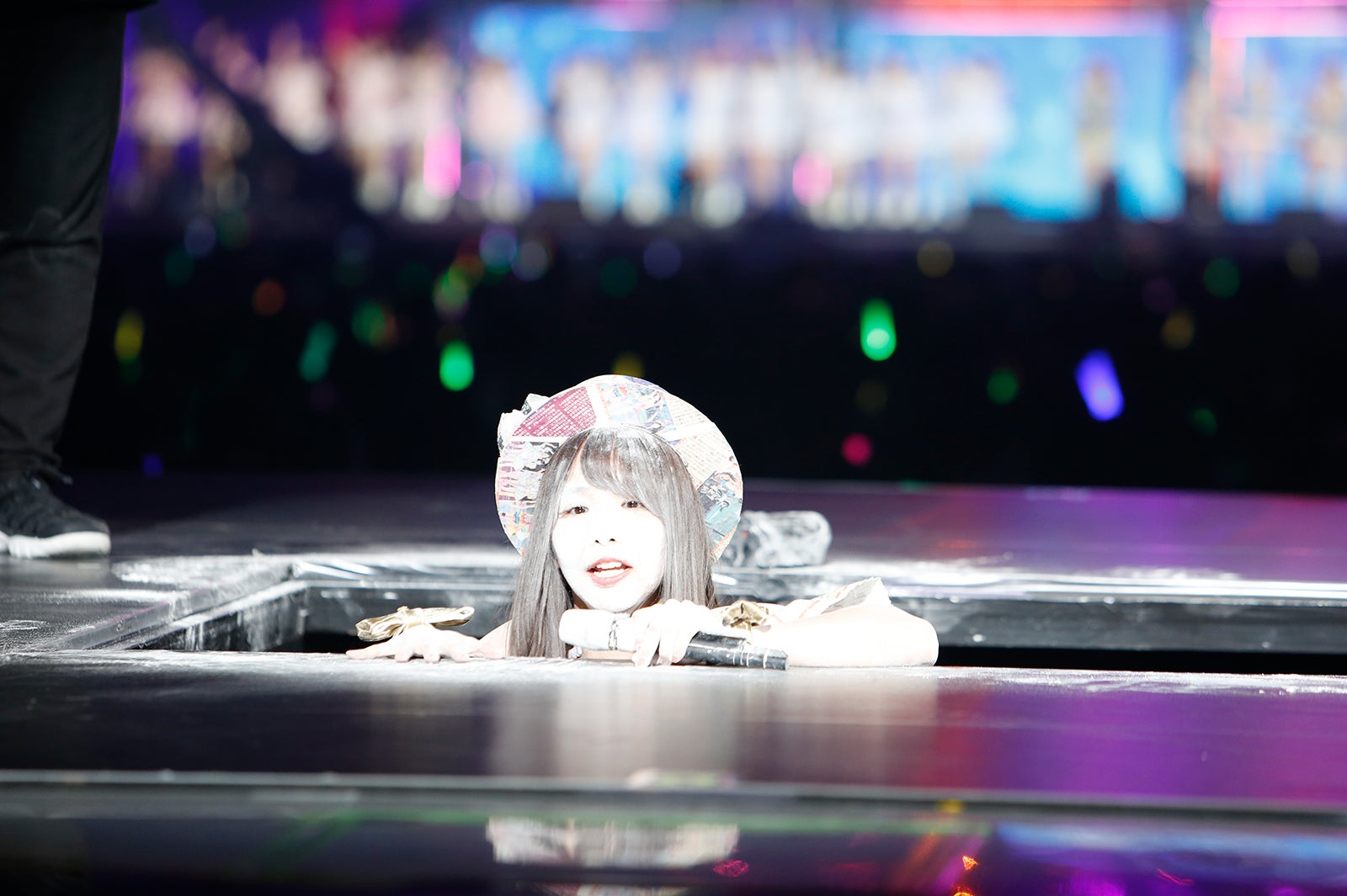 AKB48グループ感謝祭、松村香織が落下　峯岸みなみは前田敦子結婚を語る