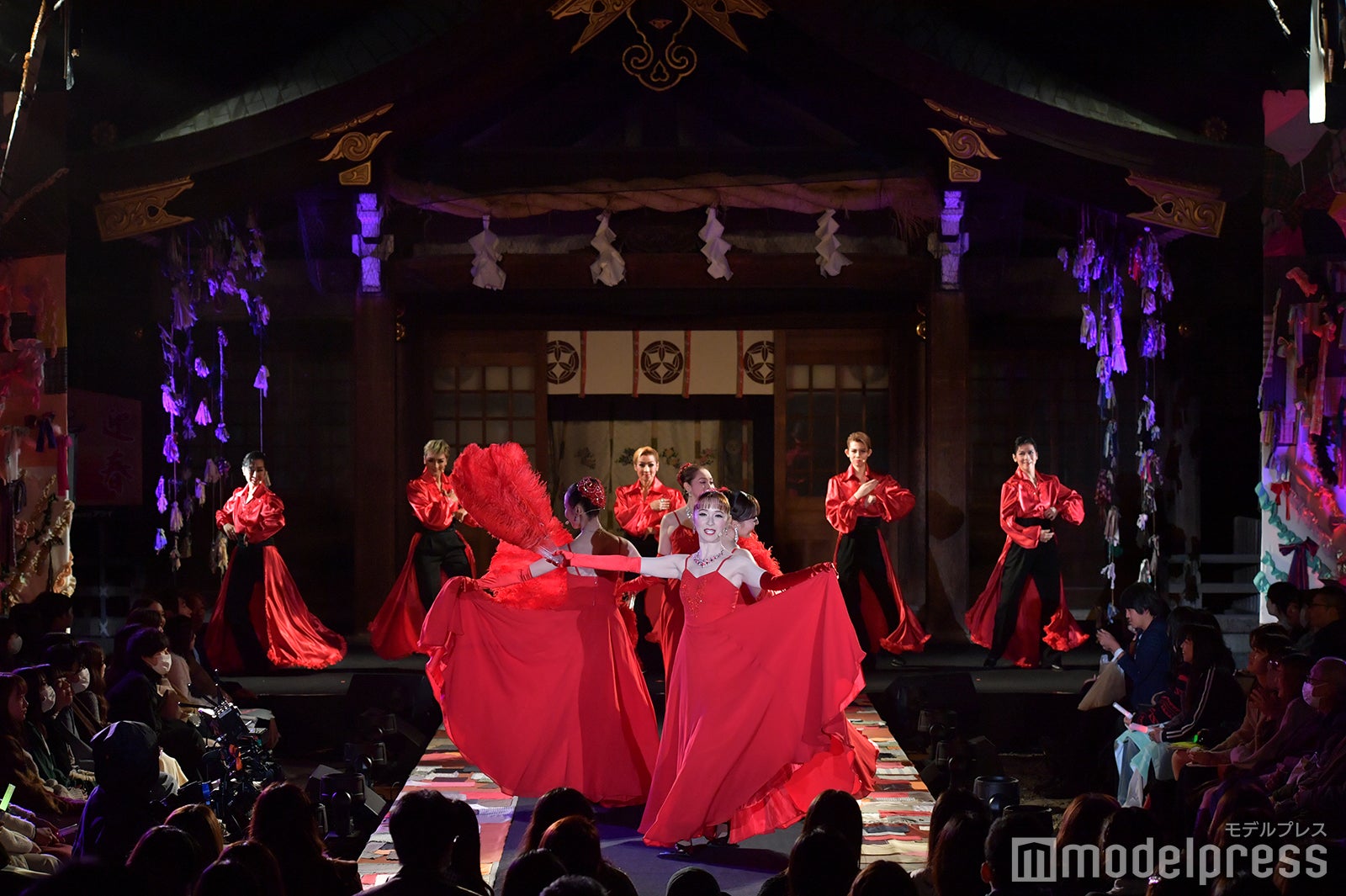 宝塚歌劇団OGメンバー／「BISHU COLLECTION produced by TGC」より（C）モデルプレス