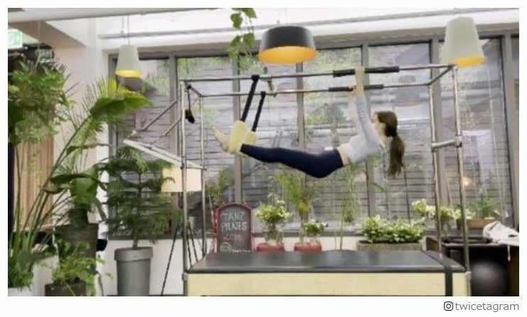 TWICEナヨン、トレーニング動画公開「努力の姿勢がかっこいい」「ボディラインが綺麗」と反響