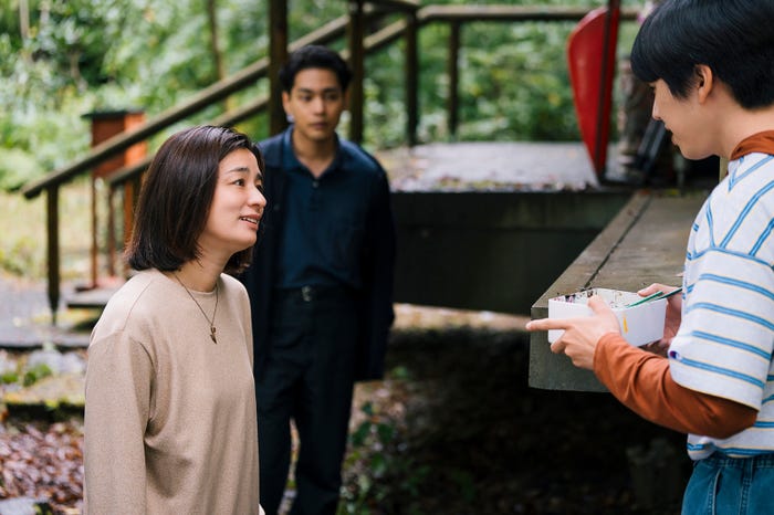 尾野真千子、柳楽優弥、坂東龍汰「ライオンの隠れ家」第8話(C)TBS