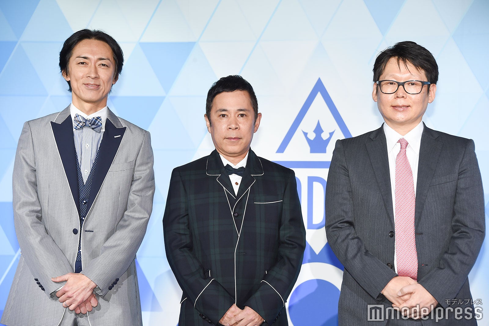 ナインティナイン（矢部浩之、岡村隆史） 、崔信化プロジェクトリーダー （C）モデルプレス