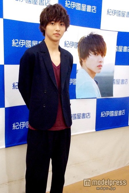 山崎賢人 ファン2500人の涙と歓声飛び交う モデルプレス 山崎賢人 ファン2500人の涙と歓声飛び交う モデルプレス