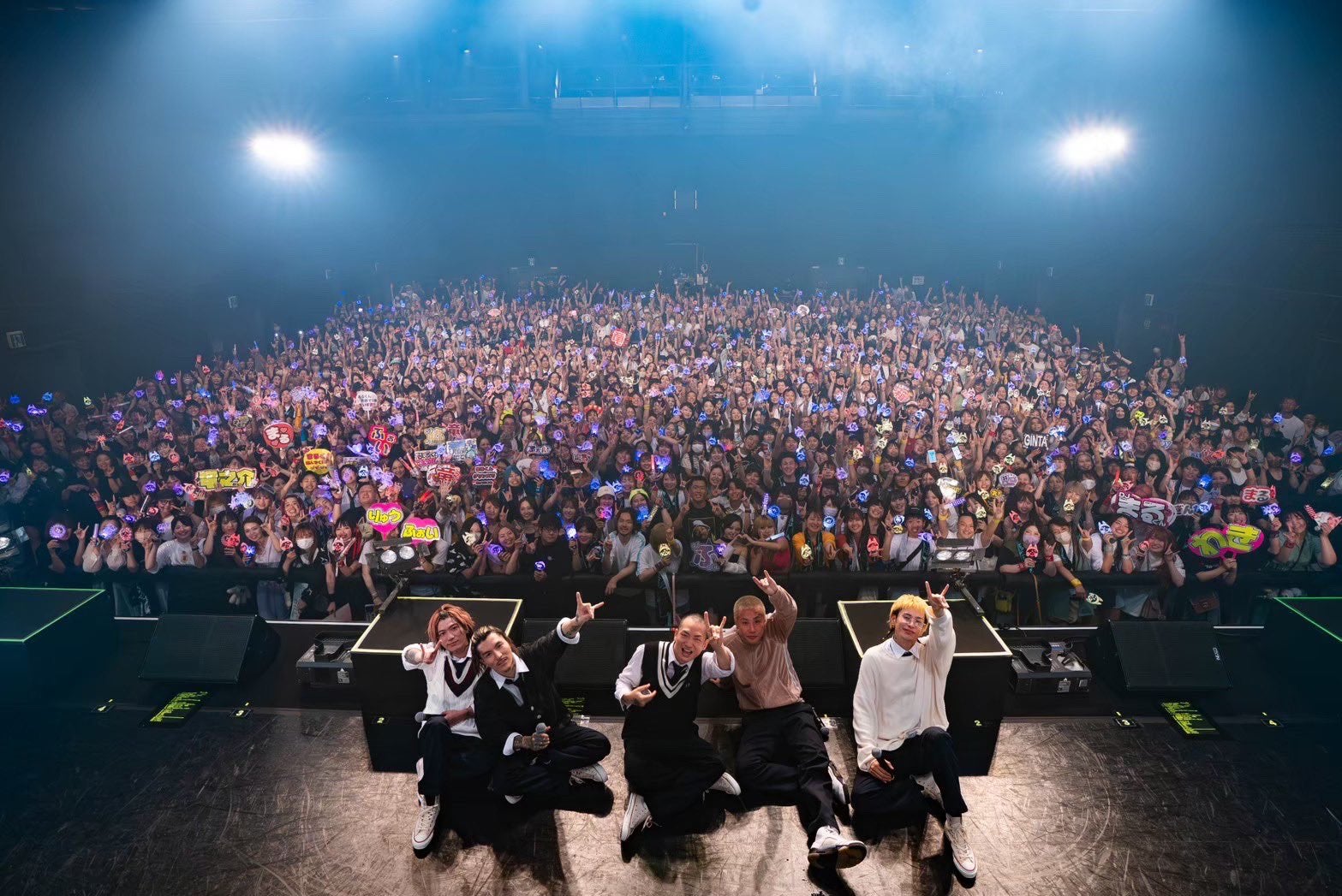 Repezen Foxx公式Xより