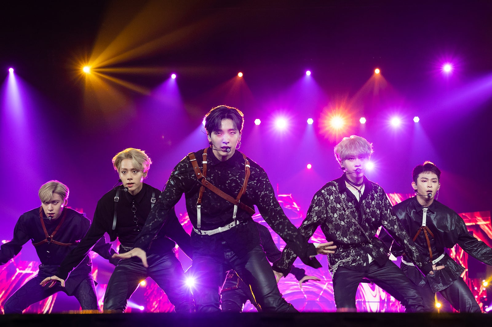 ONEUS （C） CJ ENM Co., Ltd, All Rights Reserved