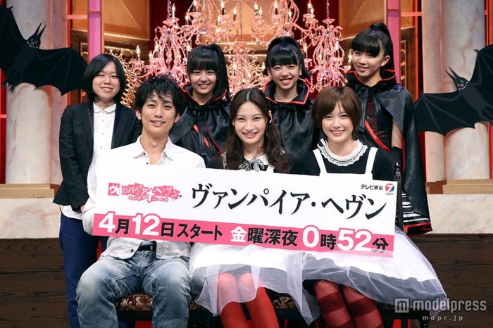 (後列左から)瀬田なつき監督、瑞季、真山りか、星名美怜(前列左から)平岡祐太、大政絢、本田翼