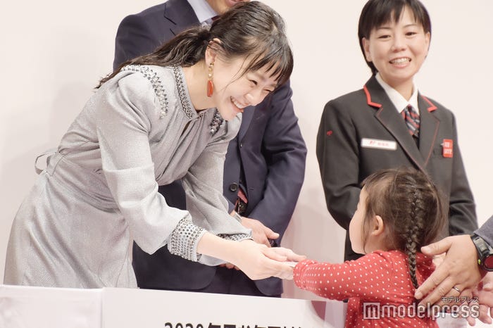 奈緒(C)モデルプレス