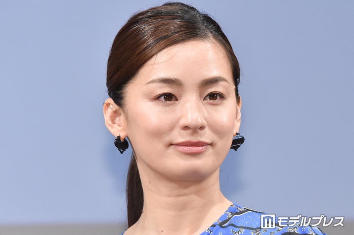 「虎に翼」尾野真千子の語りが話題「斬新」「シンクロすごい」