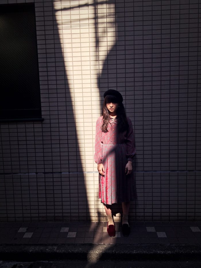 私服/伊藤万理華/画像提供:乃木坂46LLC