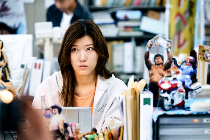 ヒコロヒー(C)2026「TOKYO BURST」フィルムパートナーズ