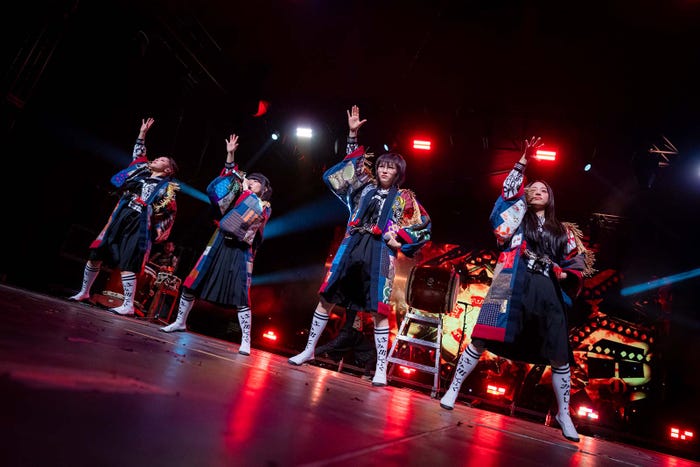 新しい学校のリーダーズ(C)Maya Kuraki