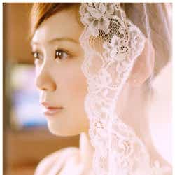 モデルプレス - 絢香、水嶋ヒロとの結婚10周年に思いつづる ウエディングドレス姿も公開