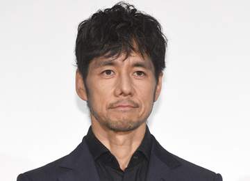 「くそ可愛くて爆笑」西島秀俊 55歳誕生日でおちゃめなパーティーメガネかけた姿にファン「変わらぬ男前さ」「メガネ最高です♥」