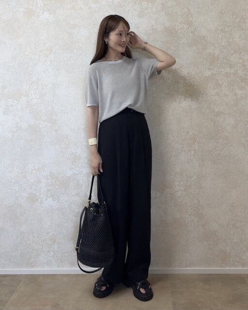 着回しコーデ①涼しげシアー×黒小物で夏の大人モノトーンコーデ