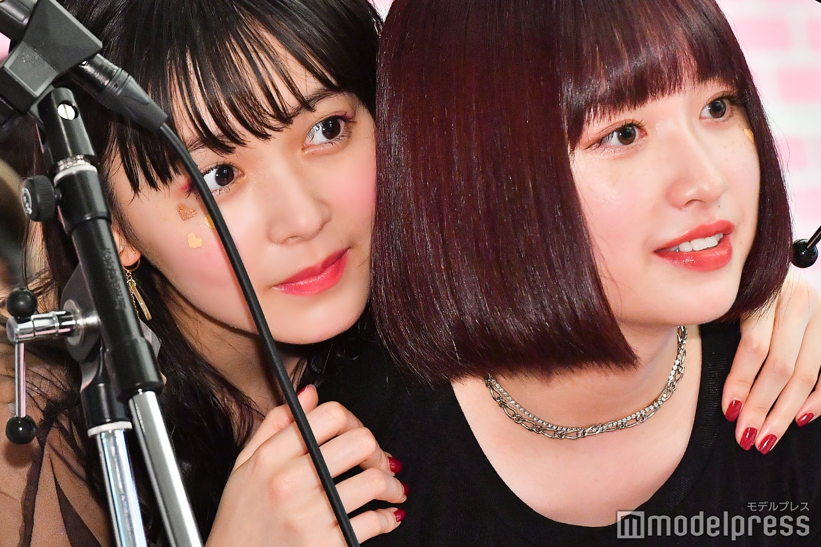 久間田琳加、吉田凜音（C）モデルプレス