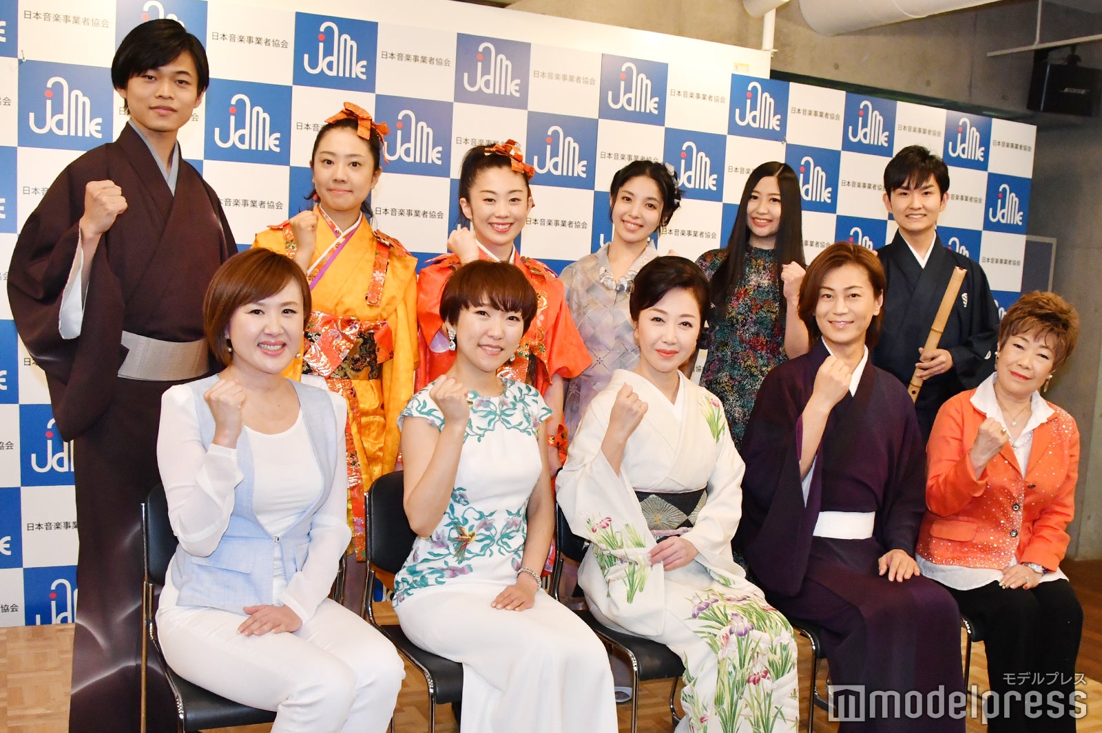 （前列左から）松川未樹、森山愛子、伍代夏子、氷川きよし、秋元順子（後列左から）二見颯一、みちのく娘！（羽山みずき、工藤あやの）、城南海、門松みゆき、彩青（C）モデルプレス