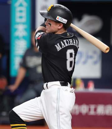 ソフトバンクが一気に逆転！3連覇へ大前進の猛攻ビッグイニング 勝ち越し打の牧原大が絶叫 敵地が沸き返る