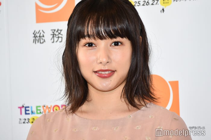 桜井日奈子 おかっぱ 着物の 衝撃ビジュアル に 可愛い の声続出 モデルプレス 桜井日奈子 おかっぱ 着物の 衝撃ビジュアル に 可愛い の声続出 モデルプレス