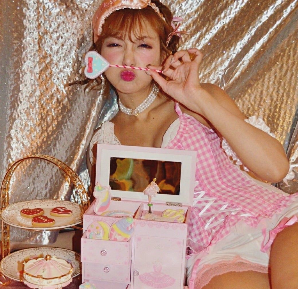 明日花キララ(提供写真)