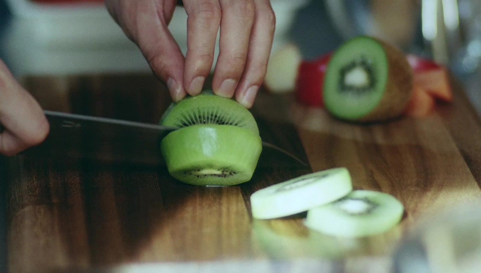 山崎賢人／カゴメ 野菜生活100Smoothie「ベジタブルスムージーバー開店」篇