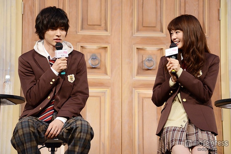 山崎賢人、桐谷美玲