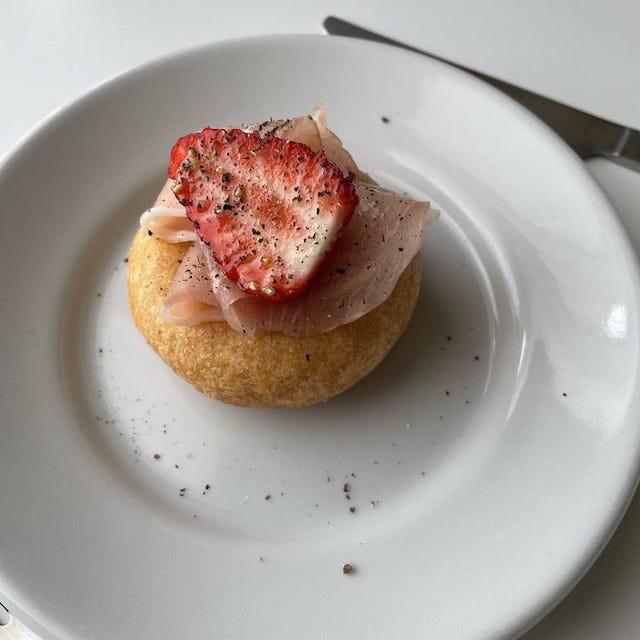 【和歌山】出店時は大行列！SNSで大人気の「幻のドーナツ店」♡