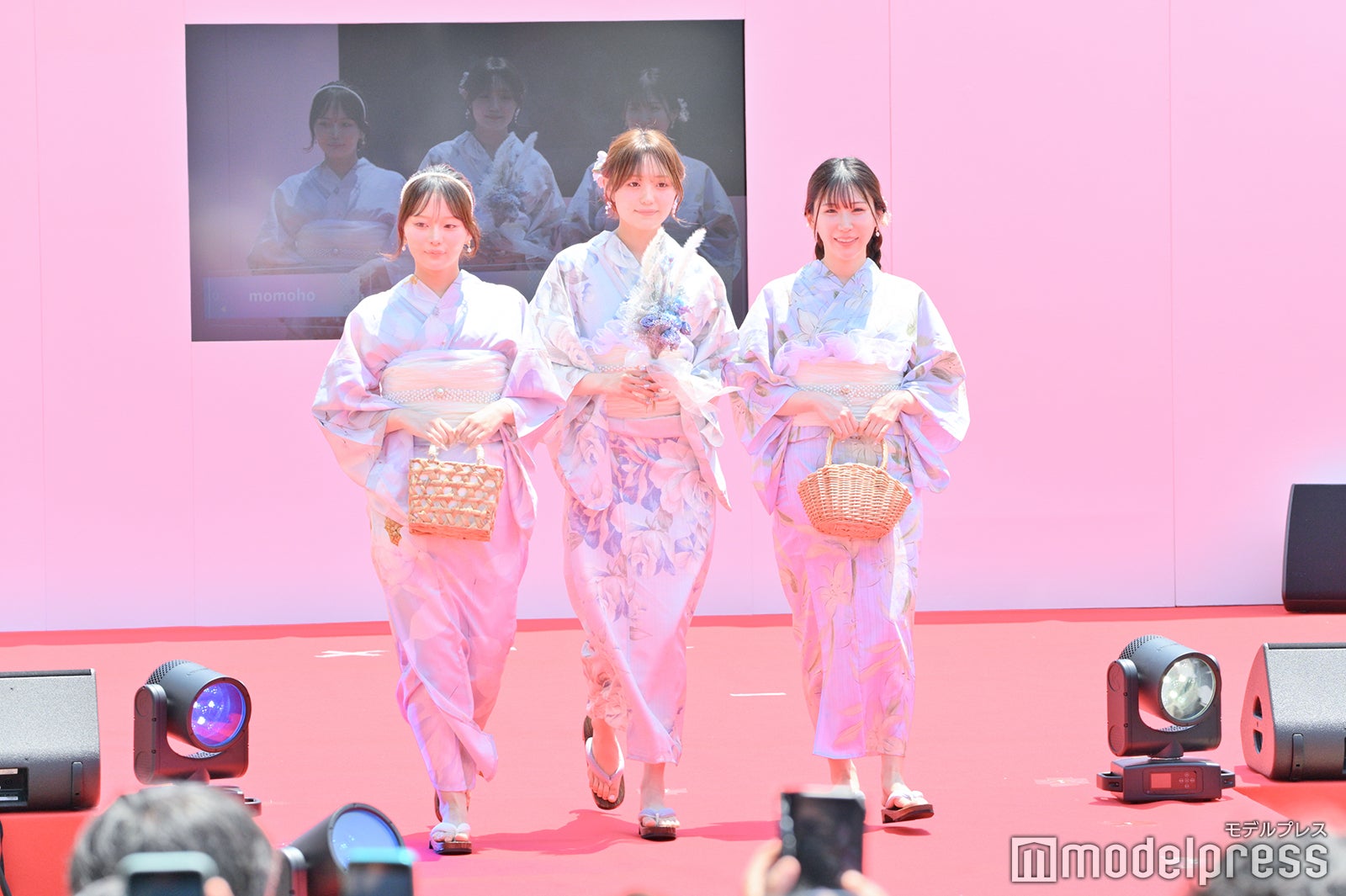 momoho・野咲美優・コーラのこだわり はな（C）モデルプレス