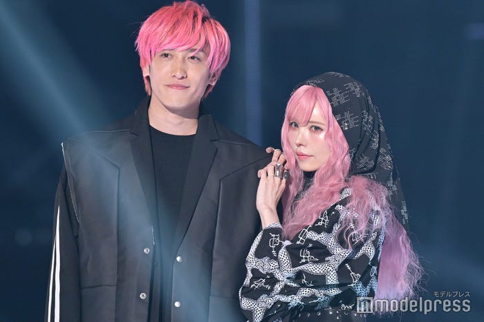 兼近大樹、益若つばさ(C)モデルプレス