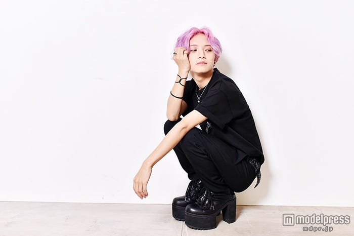 ベールに包まれた素顔に迫る