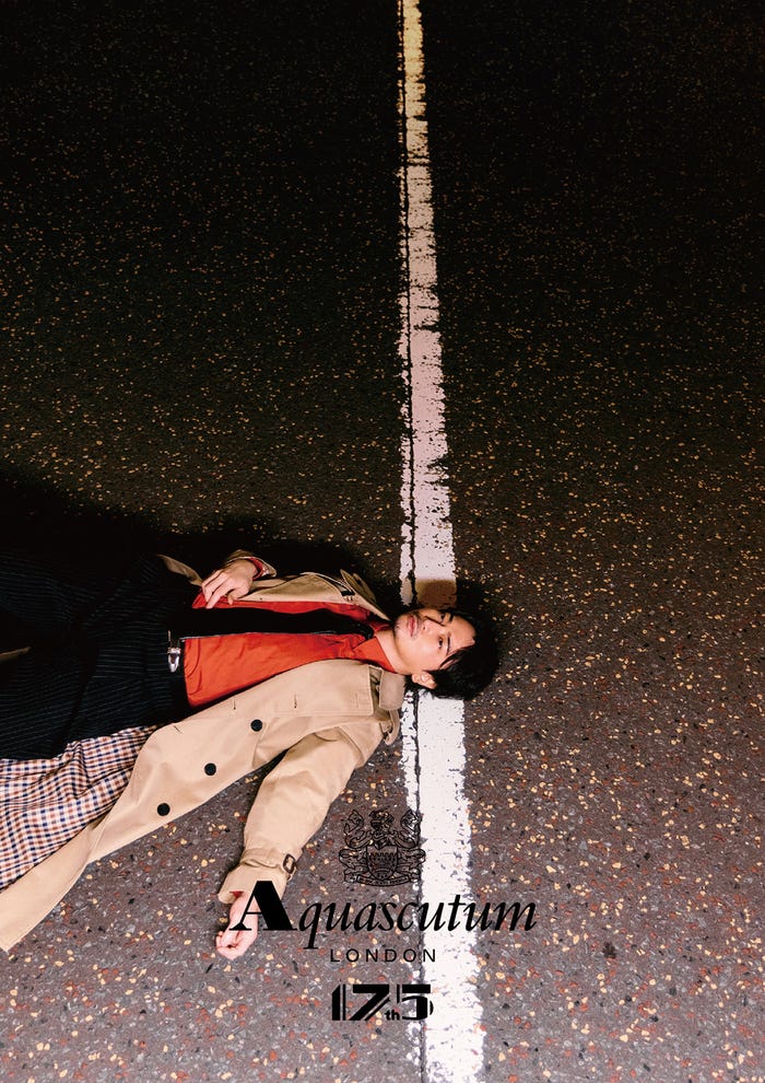松本潤「Aquascutum」トレンチコートアンバサダー グラフィック(提供写真)