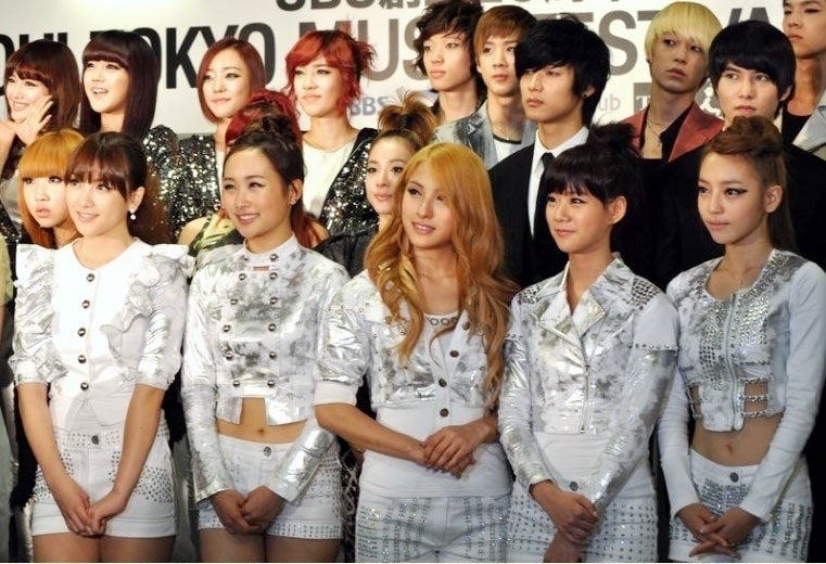 KARA、分裂危機乗り越え再始動　ファンの反応は？