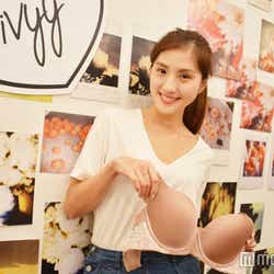 モデルプレス - Eカップ超えグラマー美女の“全方位モテ”の秘訣 ランジェリーで可愛いを叶える