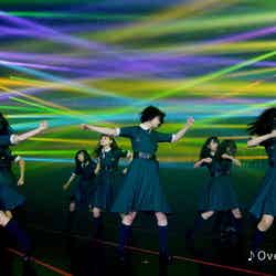 欅坂46／「ダンス」篇より（提供写真）