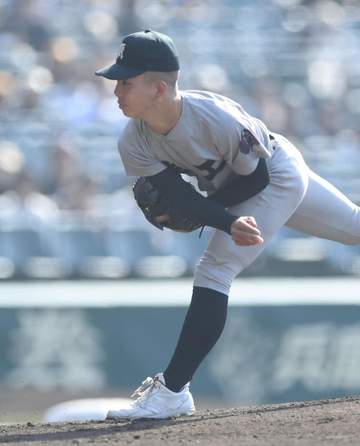 【センバツ】熊本工は19年ぶり選抜初戦突破ならず 大阪桐蔭大型2年生左腕・川本の前に14三振完封負け