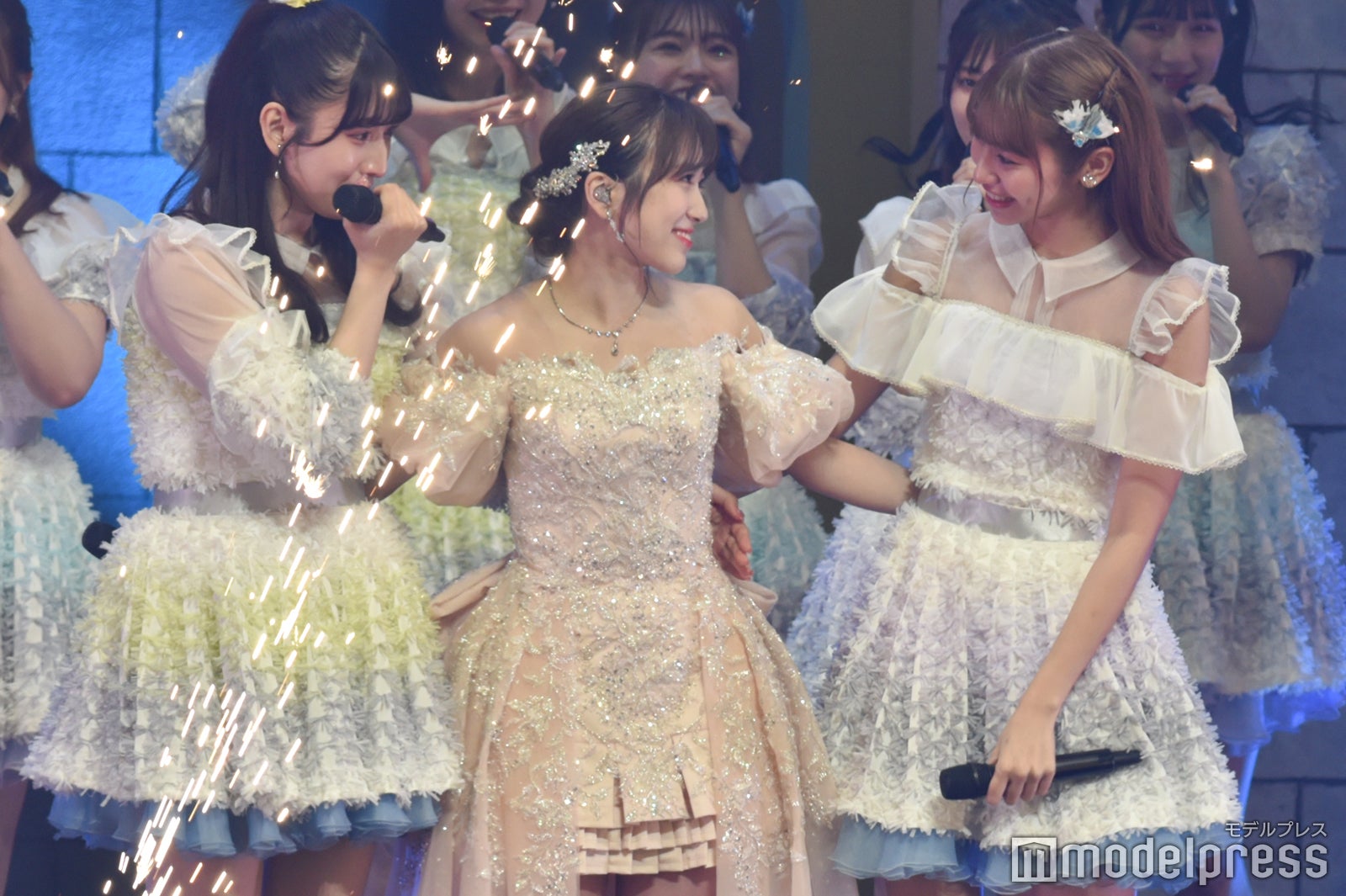 HKT48栗原紗英、矢吹奈子、山下エミリー「矢吹奈子 卒業コンサート〜未来への翼〜」（C）モデルプレス