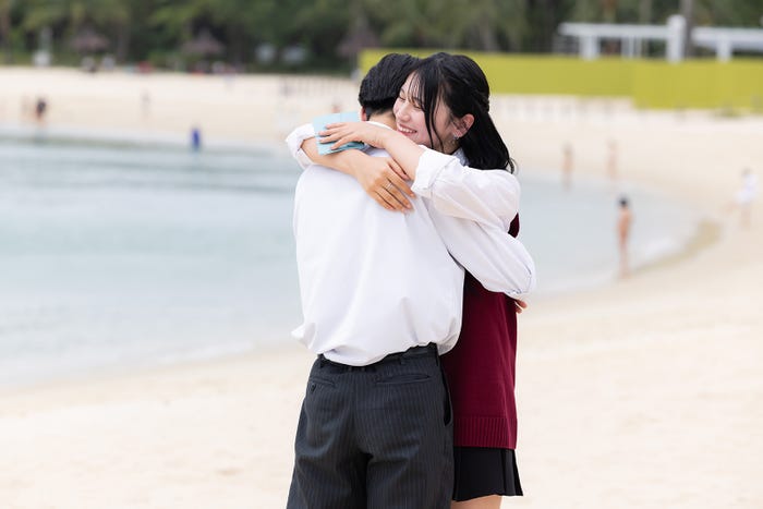 ゆうすけ、じゅり「今日、好きになりました。卒業編2025inシンガポール」(C)AbemaTV, Inc.