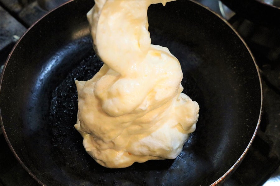 福カフェ パンケーキ調理_1