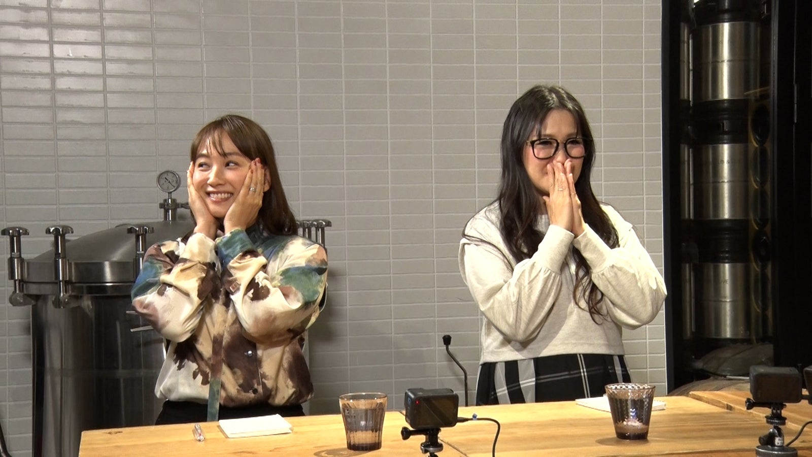 藤本美貴、ギャル曽根（C）TBS