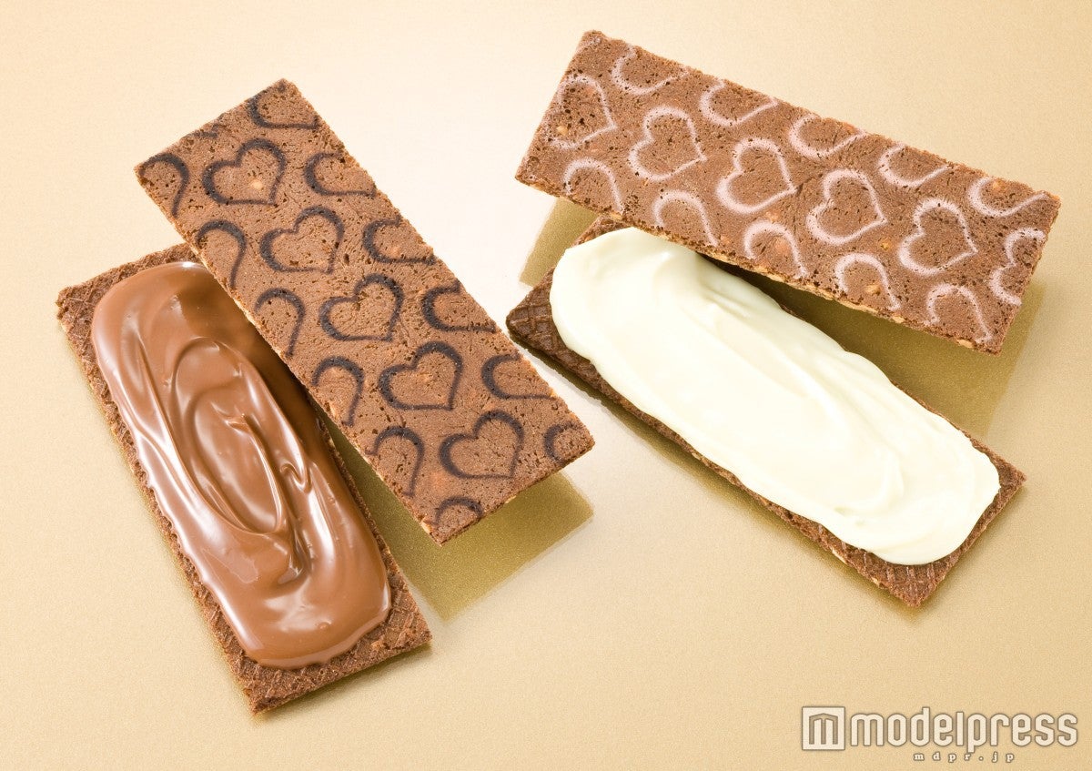 「銀のぶどうのチョコレートサンド＜アーモンド＞」