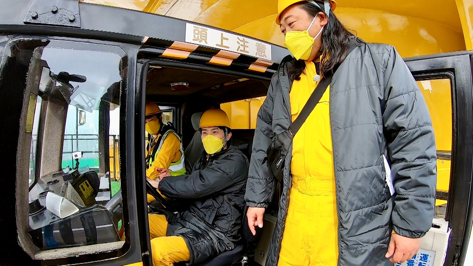 杉野遥亮、ロバート秋山 （C）日本テレビ